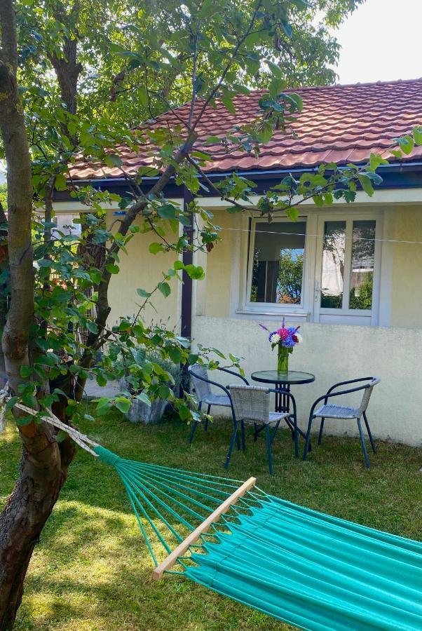 Cvjetni Apartmani Цетине Екстериор снимка